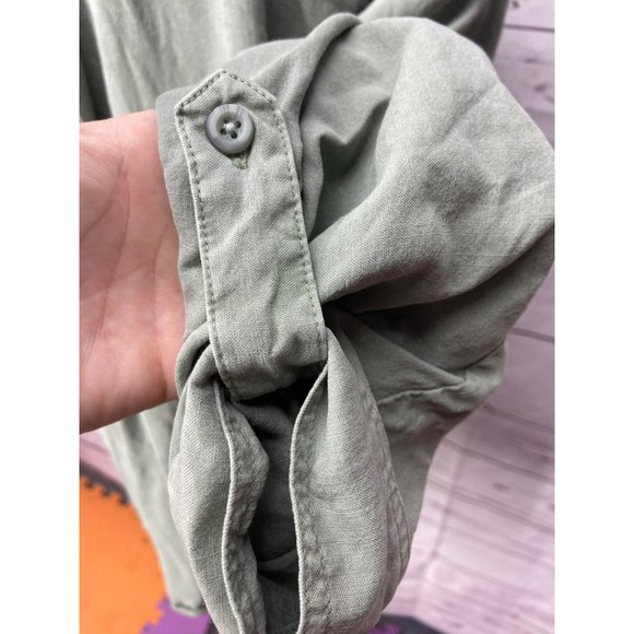 Side Stitch Olive Green‎ Size Petite Medium Button Up Adjustable Sleeve Blouse - Picture 4 of 7